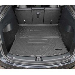 Tesla Model Y takatilan kumimatto